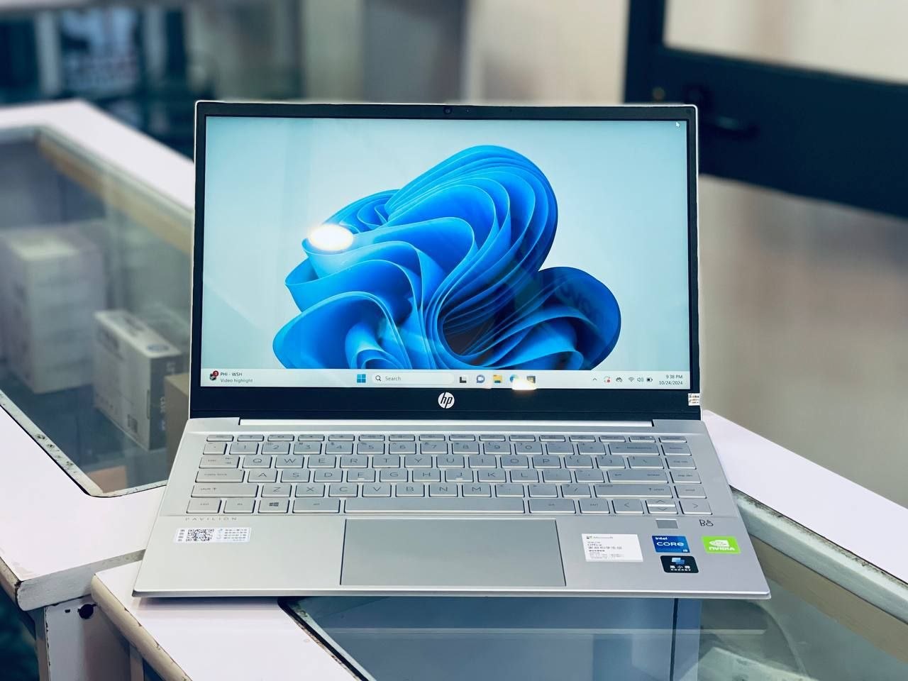 HP PAVILION 11TH GEN 14 INCH
