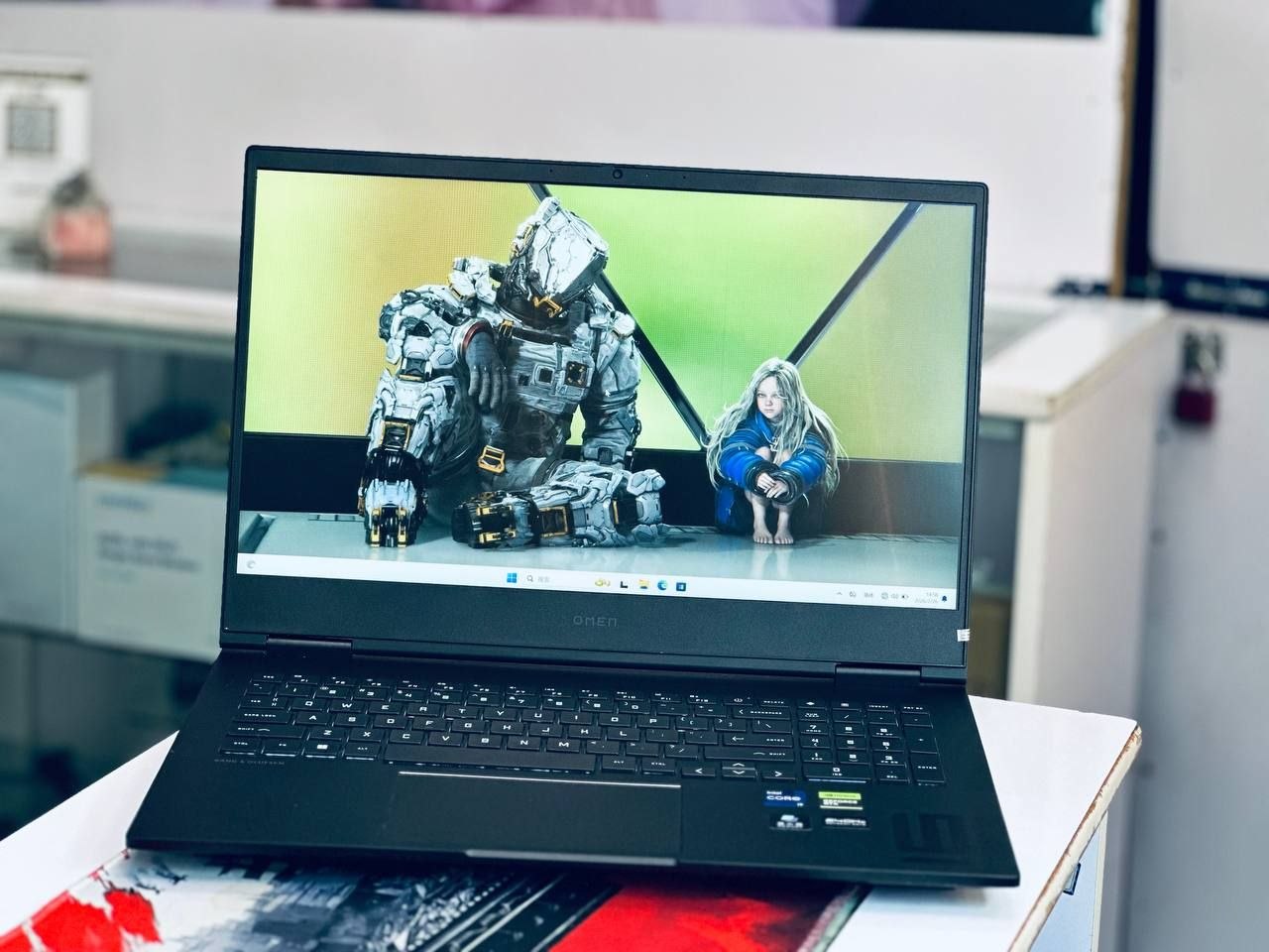HP OMEN 13TH GEN 16 INCH
