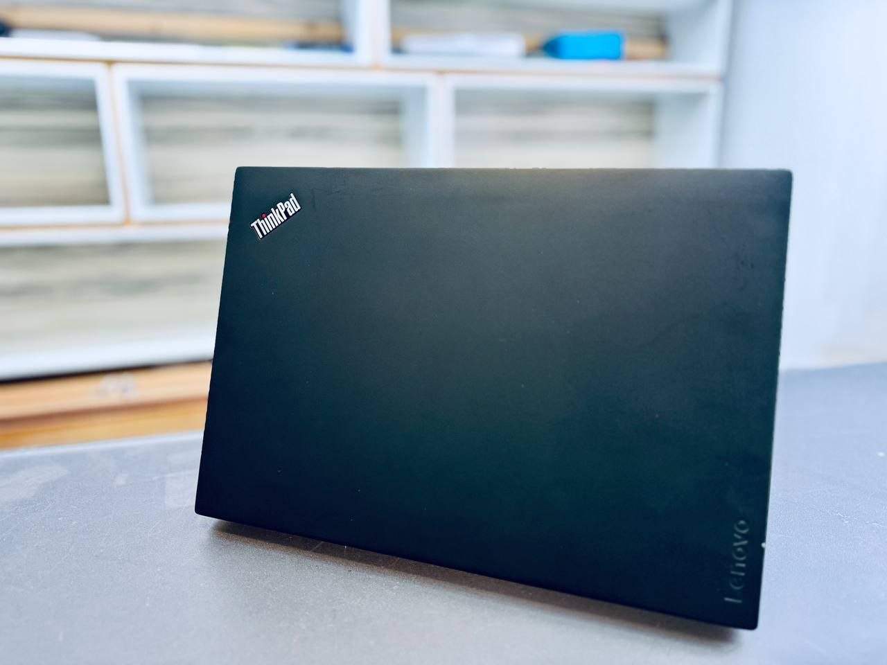 Lenovo thinkpad,Back side view