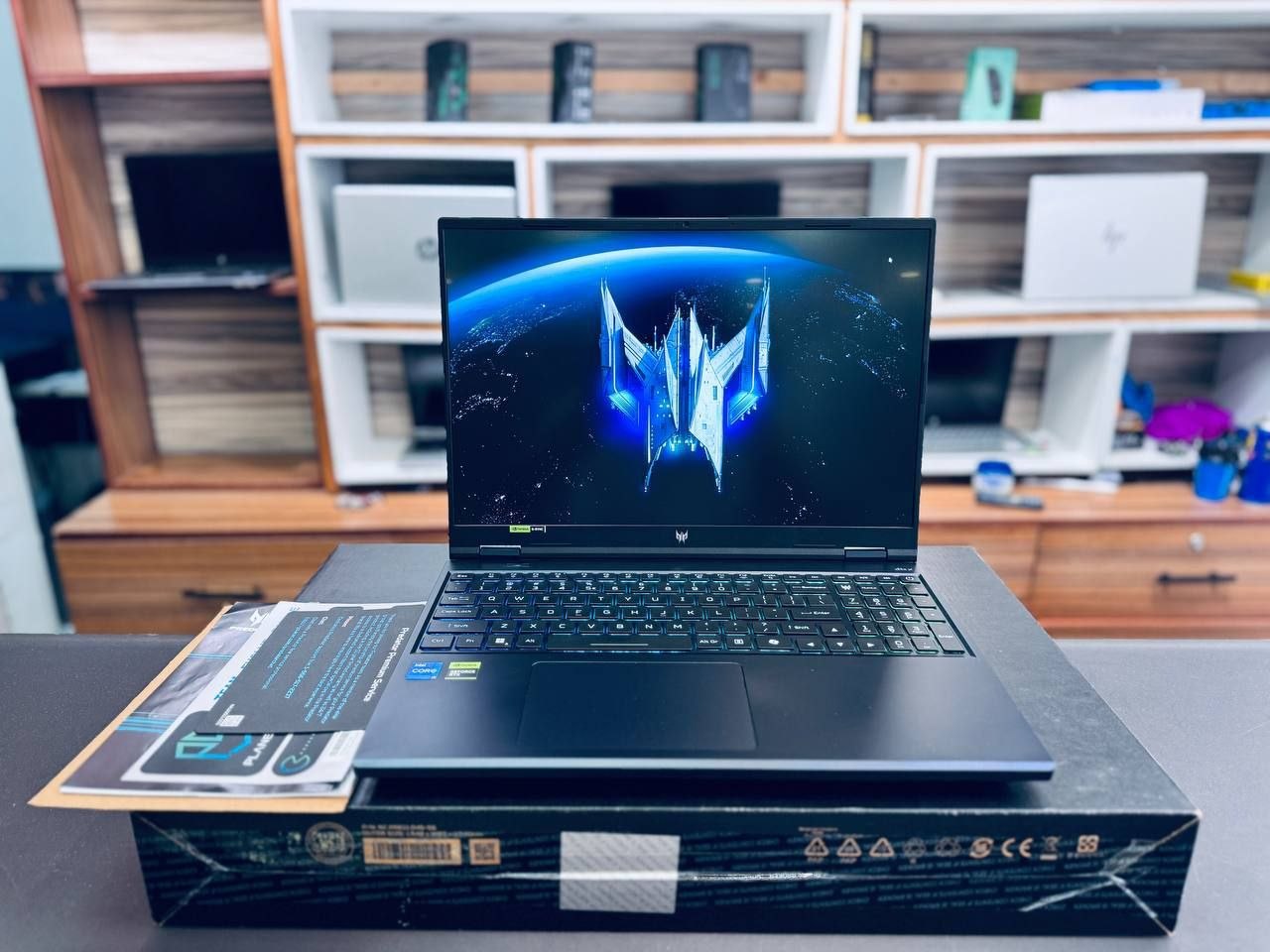 ACER PREDATOR 14TH GEN 16 INCH