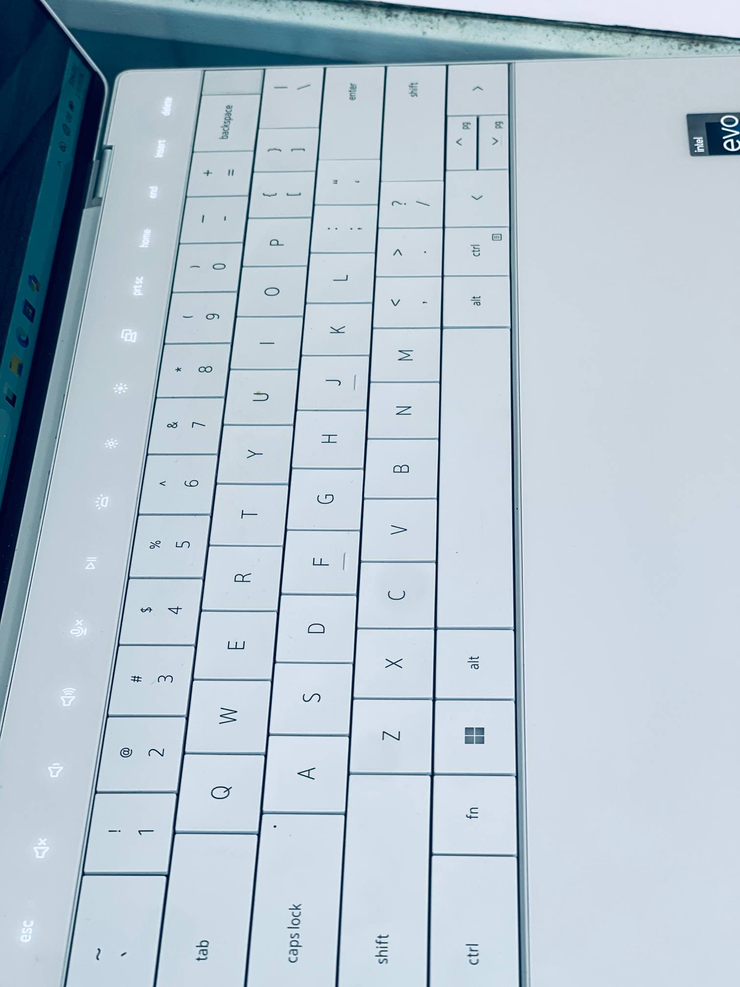 Dell xps,keybord view