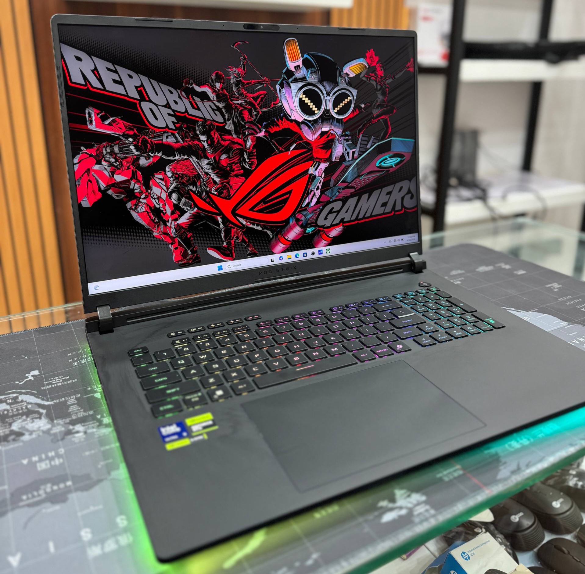 ASUS ROG,keybord view