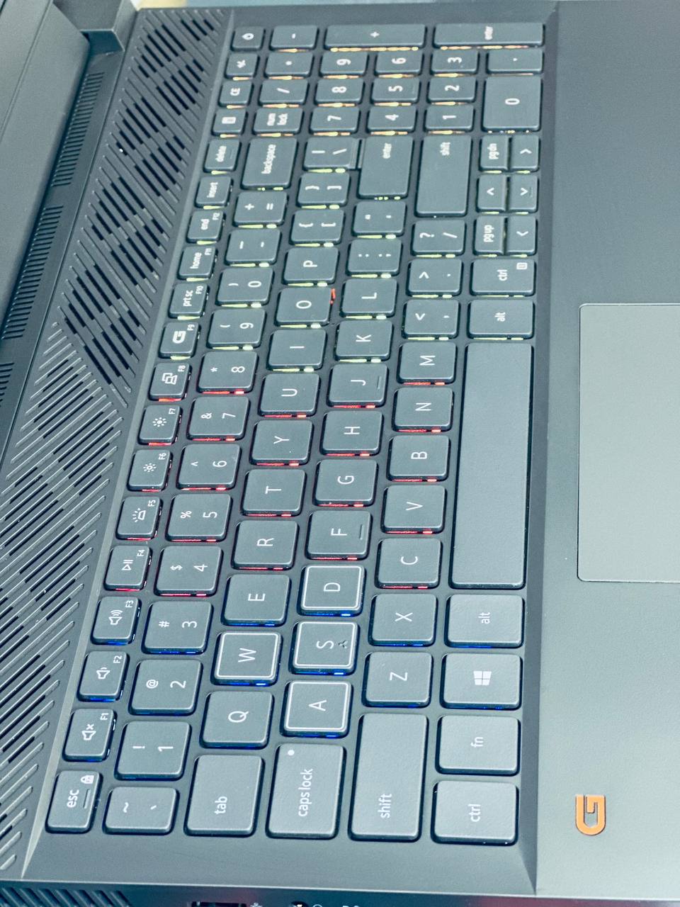 DELL G15 ,keybord view