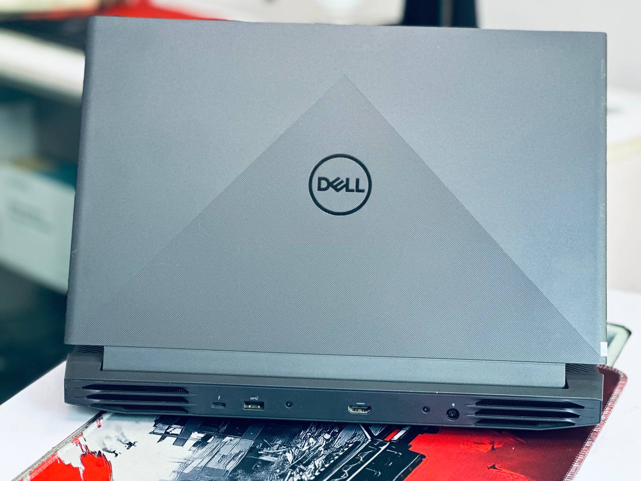 DELL G15,Back side view