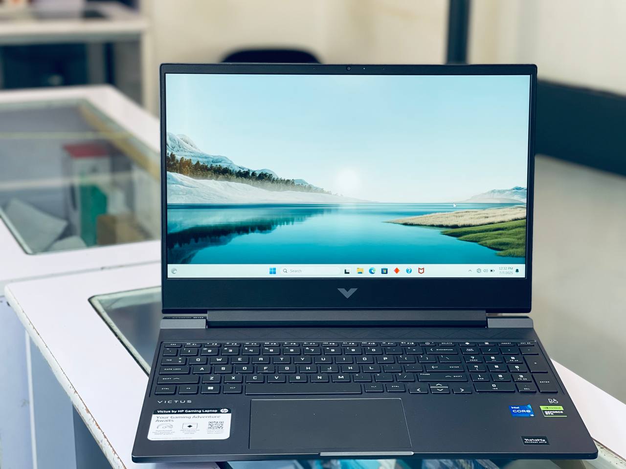 HP VICTUS 13TH GEN 16 INCH