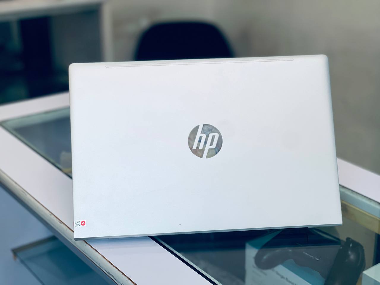 HP Probook,Back side view